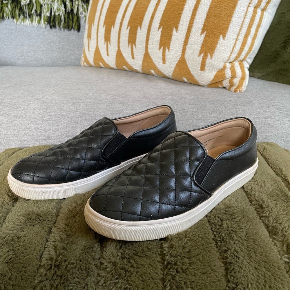 Black quilted slide on shoes